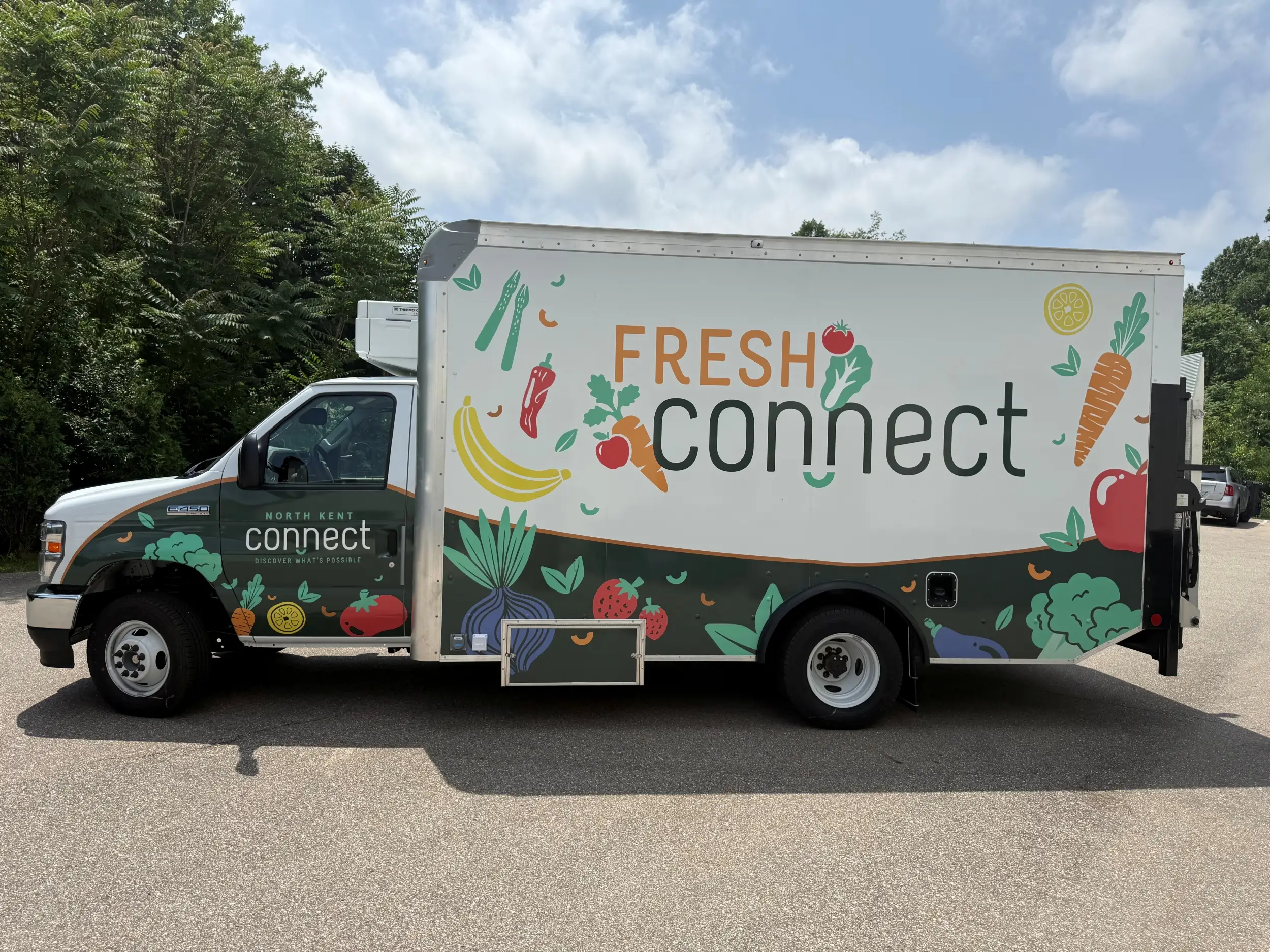 Fresh Connect: Bringing Fresh Food and Hope Closer to Home
